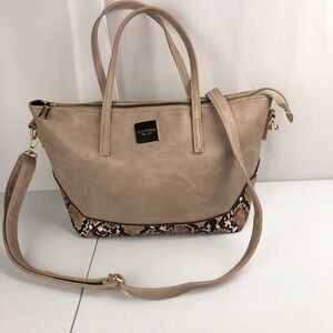 Isaac Mizrahi Womens Tan Snake Print Handbag Bag